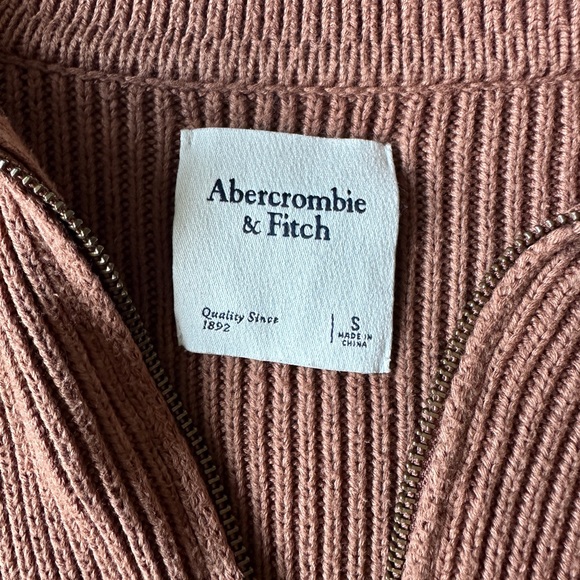 Abercrombie Knit Sweater - Picture 2 of 3